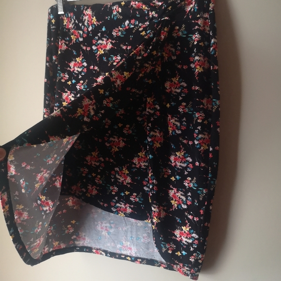 Warehouse One skirt - Picture 2 of 4